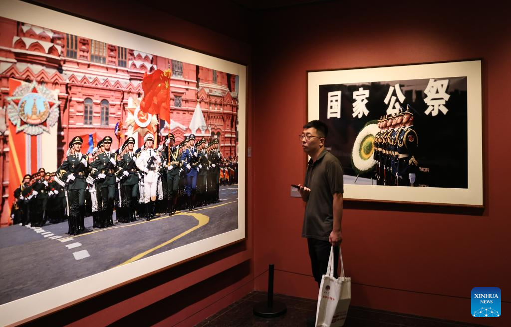 Shanghai recebe exposição de arte sobre a guerra contra agressão japonesa