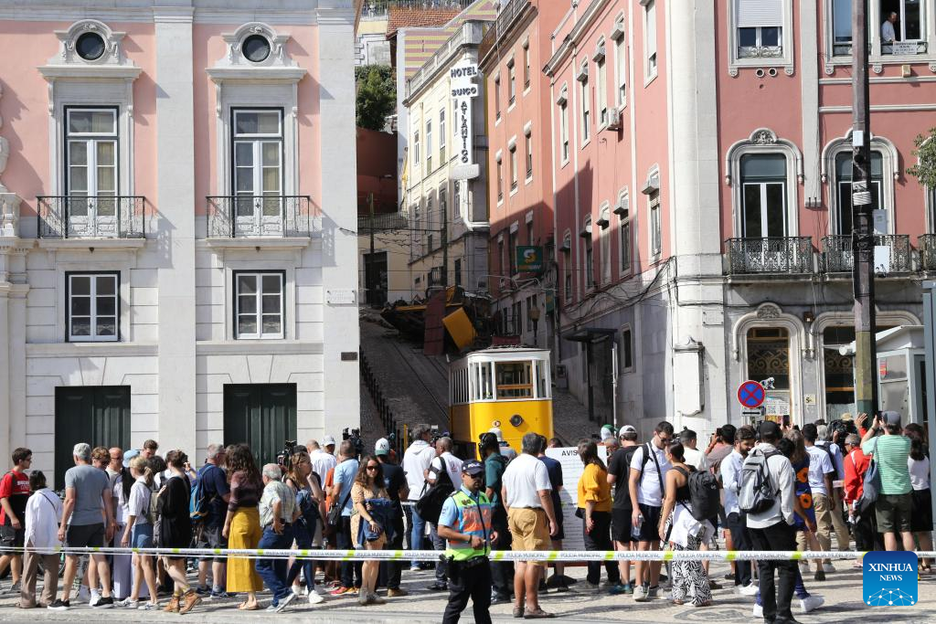 Número de mortos em acidente com Elevador da Glória, em Lisboa, sobe para 17, com 21 feridos