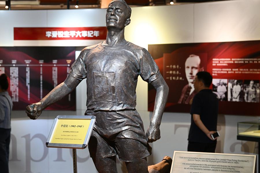 Destaque: O "Escocês Voador" - de medalhista de ouro nas Olimpíadas de Paris a herói de guerra na China