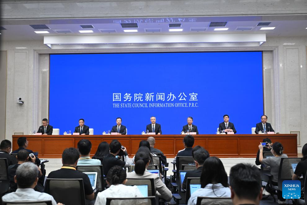 China formula 36 novas leis desde 2021