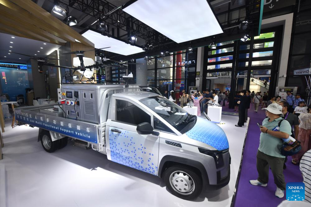 Veículos de nova energia produzidos em Liuzhou são destaque na 22ª Exposição China-ASEAN