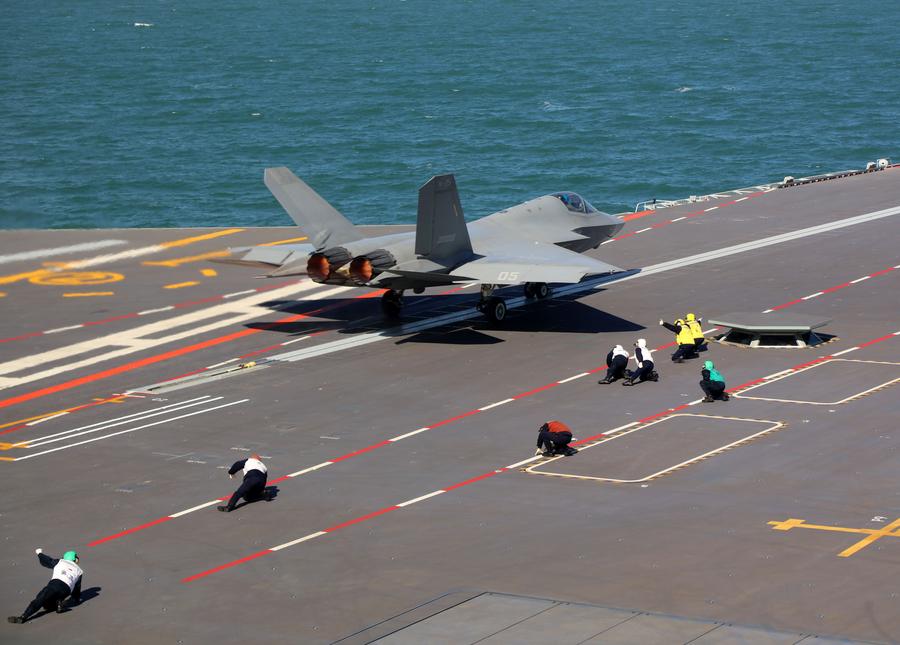 (Multimídia) Porta-aviões Fujian obtém capacidades de lançamento por catapulta eletromagnética e de recuperação de aeronaves