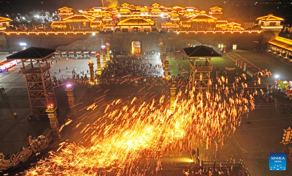 Destinos turísticos da China registram aumento de visitantes durante feriado do Dia Nacional