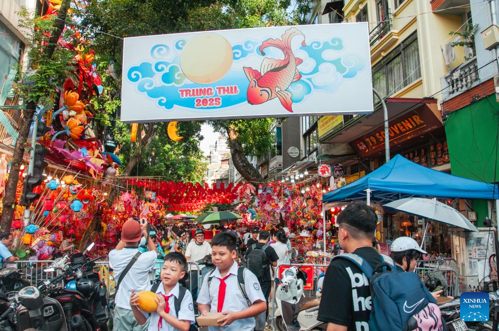 Destaque: Bairro antigo de Hanói brilha com chegada do Festival do Meio Outono