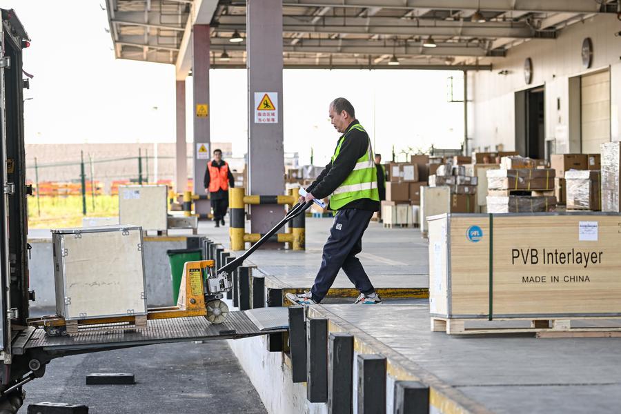 (Multimídia) Beijing busca dois grandes marcos para o transporte aéreo até 2030