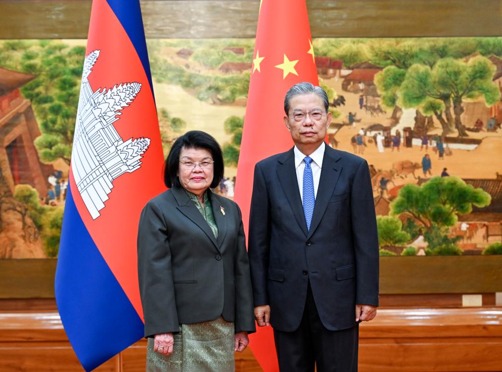Principal legislador da China se encontra com presidente da Assembleia Nacional do Camboja