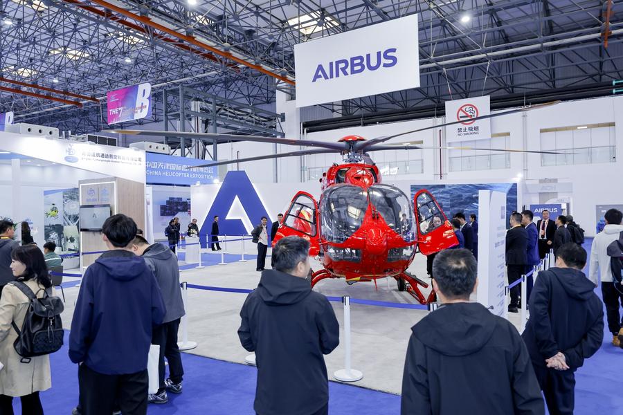 (Multimídia) Gigantes globais do setor de helicópteros apostam no mercado chinês de baixa altitude para crescimento