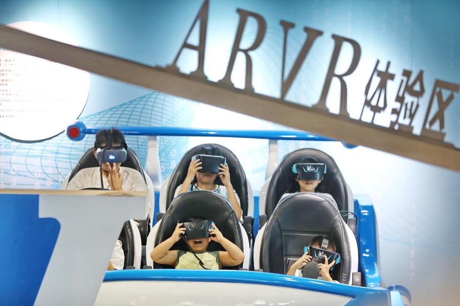 (Multimídia) China agora tem mais de 10 mil empresas de realidade virtual