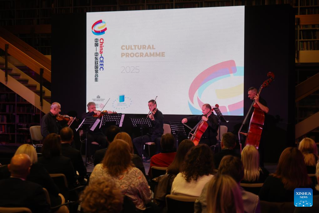 Budapeste sedia fórum China-PECO sobre o futuro das bibliotecas