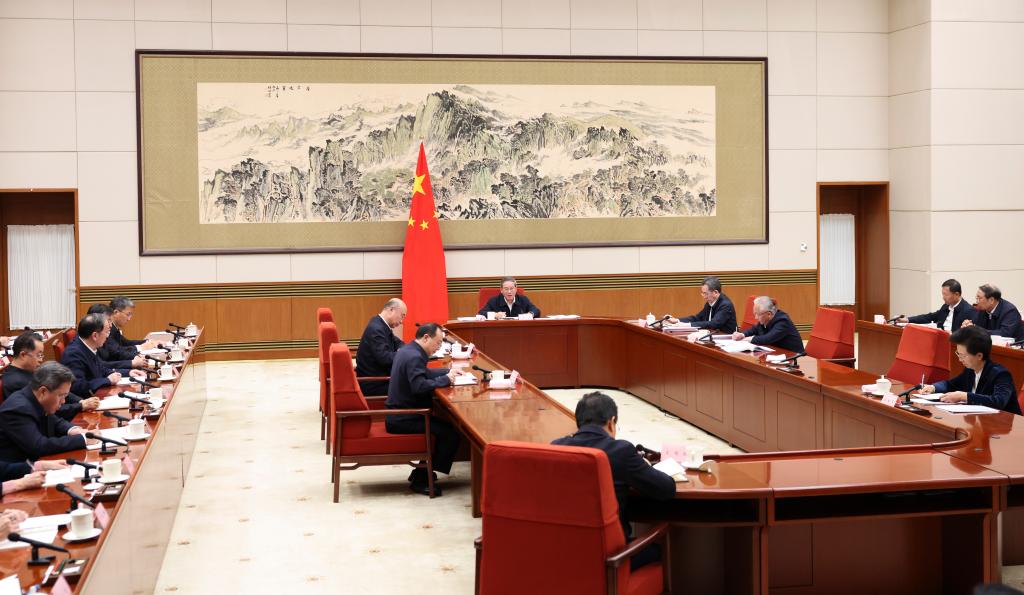 Premiê chinês pede formulação de alta qualidade do esboço do novo plano quinquenal