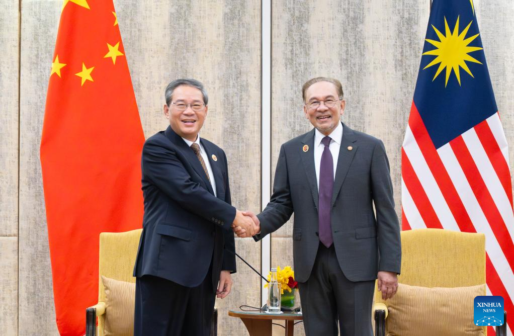 China está pronta para fortalecer coordenação multilateral com Malásia, diz premiê