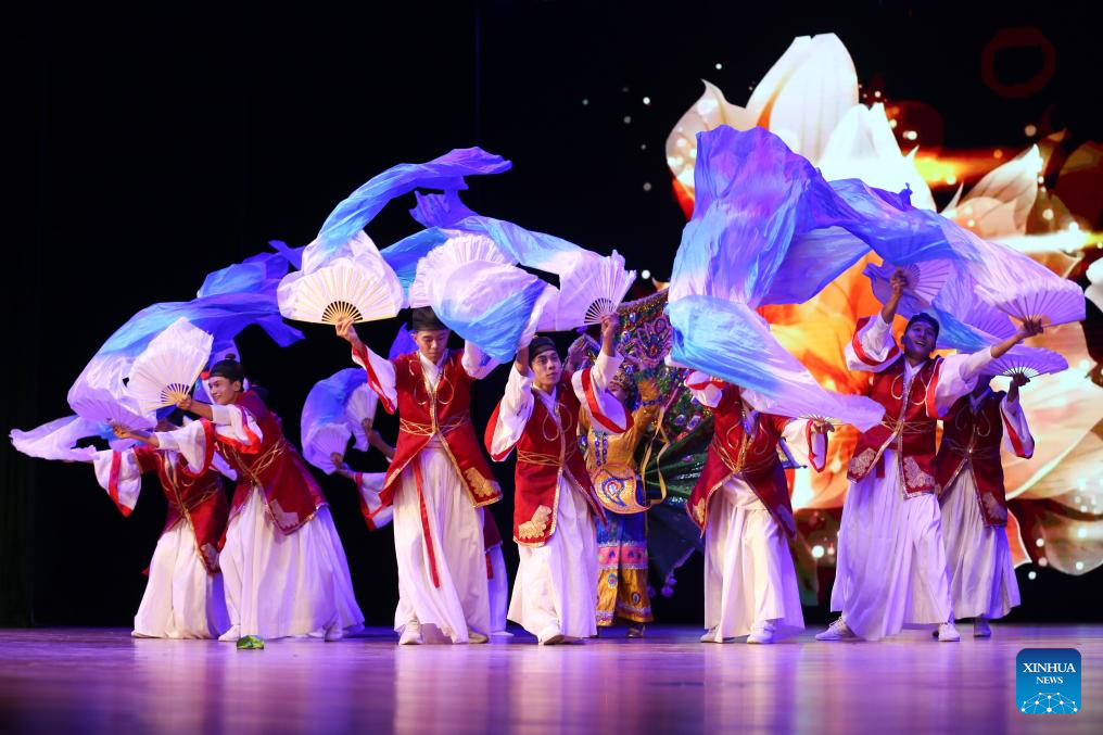 Destaque: Melodias de amizade -- Concurso de músicas chinesas fortalece laços culturais em Rangum