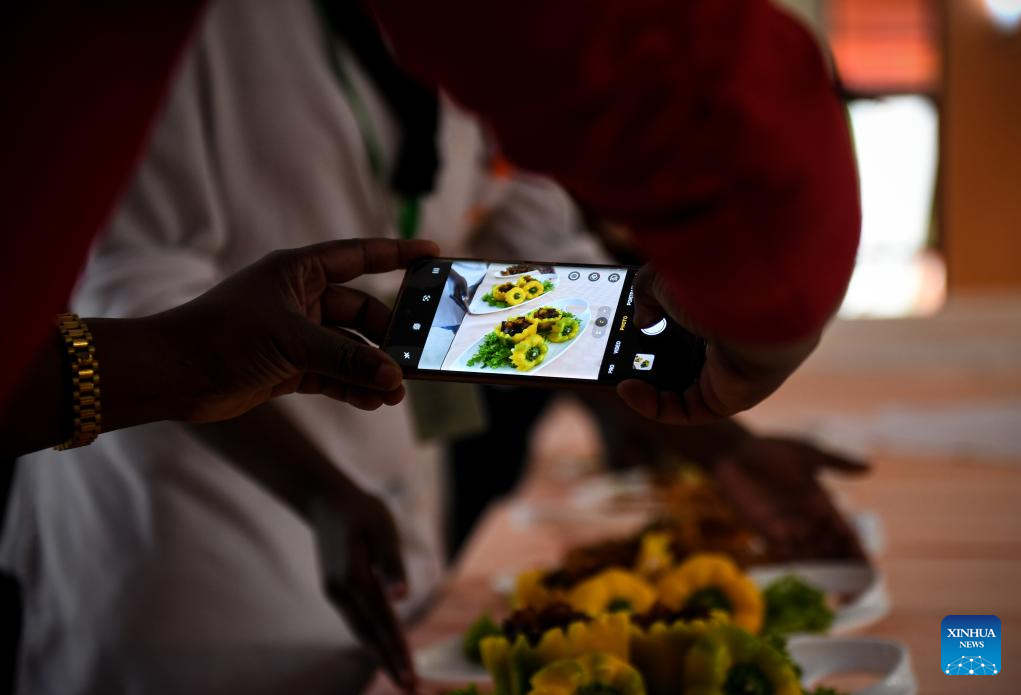 Competição culinária no Quênia mostra fortalecimento dos intercâmbios culturais entre o país e a China