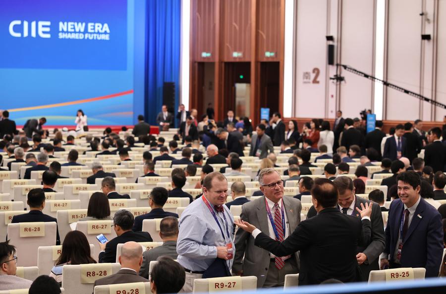 (CIIE) (Multimídia) Oitava Exposição Internacional de Importação da China é inaugurada em Shanghai