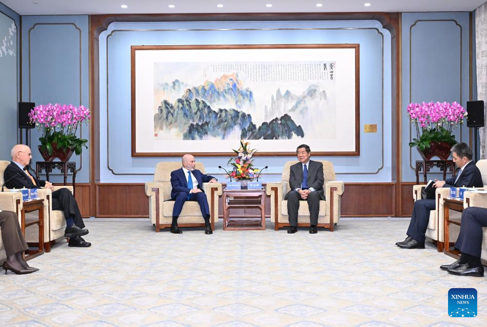 Vice-premiê chinês pede desenvolvimento estável das relações econômicas e comerciais China-EUA