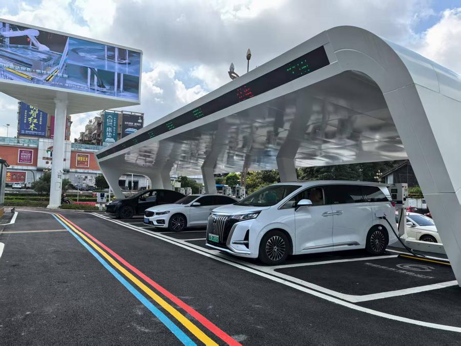 (Multimídia) Infraestrutura de carregamento de veículos elétricos da China registra impulso de crescimento