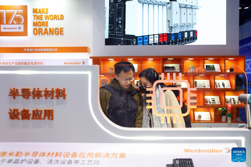 22ª Exposição Internacional de Semicondutores da China encanta visitantes em Beijing
