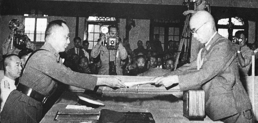 Comunidade internacional repreende Japão por ameaçar ordem pós-guerra