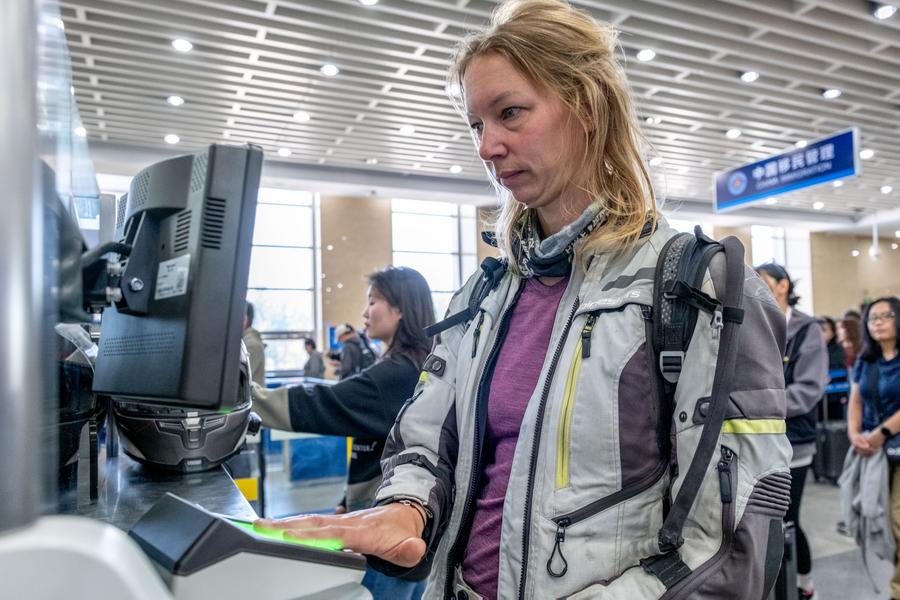 (Multimídia) Comércio de serviços da China cresce 7,5% nos primeiros 10 meses