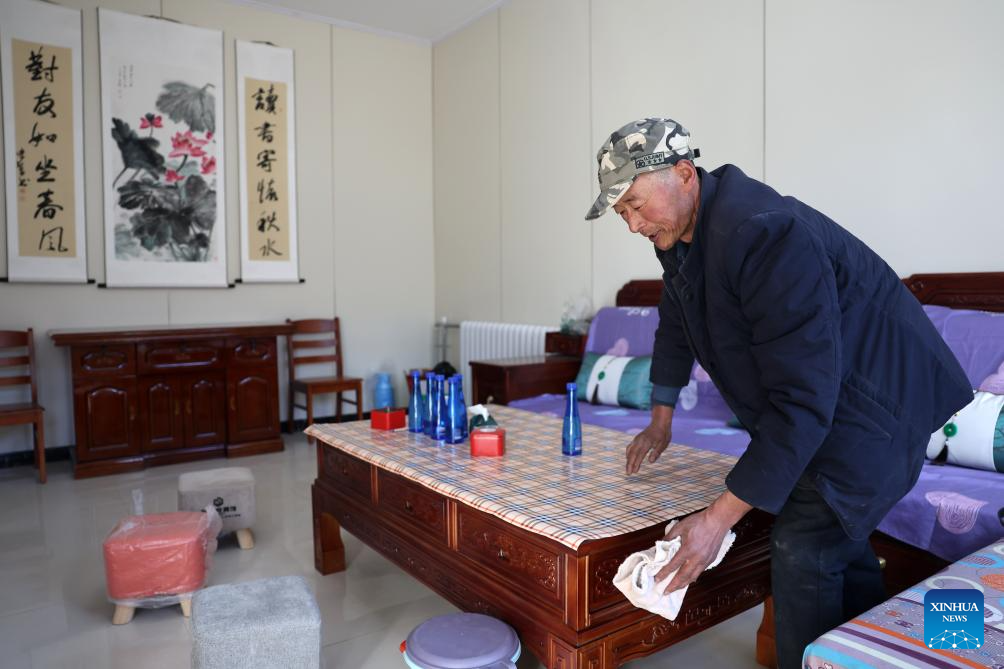 Seguem em andamento as obras de locais de reassentamento no Distrito de Yuzhong, na Província de Gansu