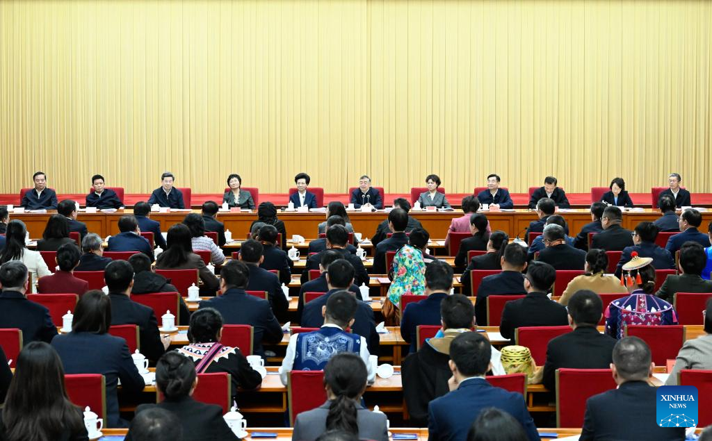 Realizada reunião sobre cultivo de talentos culturais na China