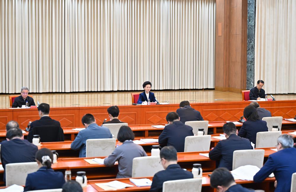 Simpósio para estudo dos discursos de Xi sobre o trabalho de assuntos civis é realizado em Beijing