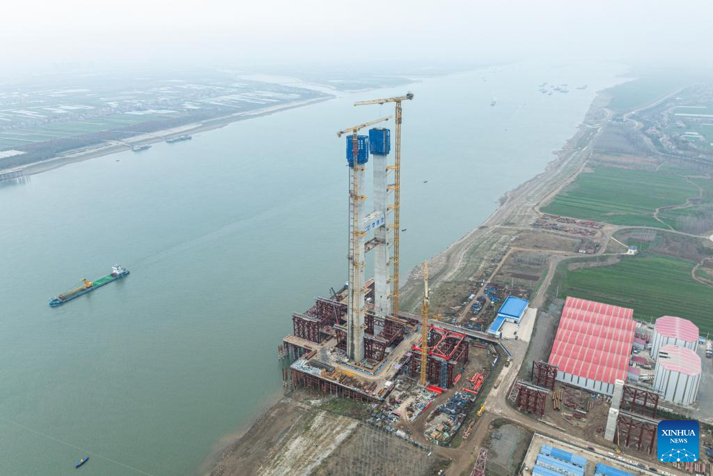 Avança a construção da Ponte Rodoferroviária de Libu sobre o Rio Yangtzé em Jingzhou, na Província de Hubei