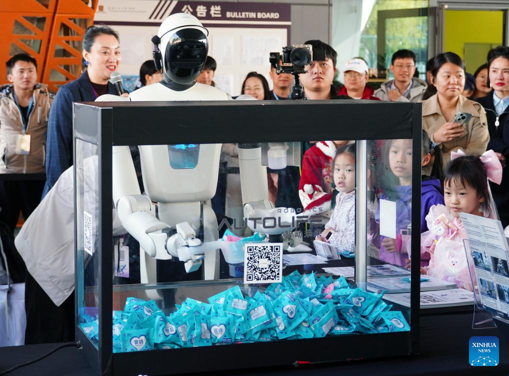 Competição de habilidades robóticas começa em Shenzhen