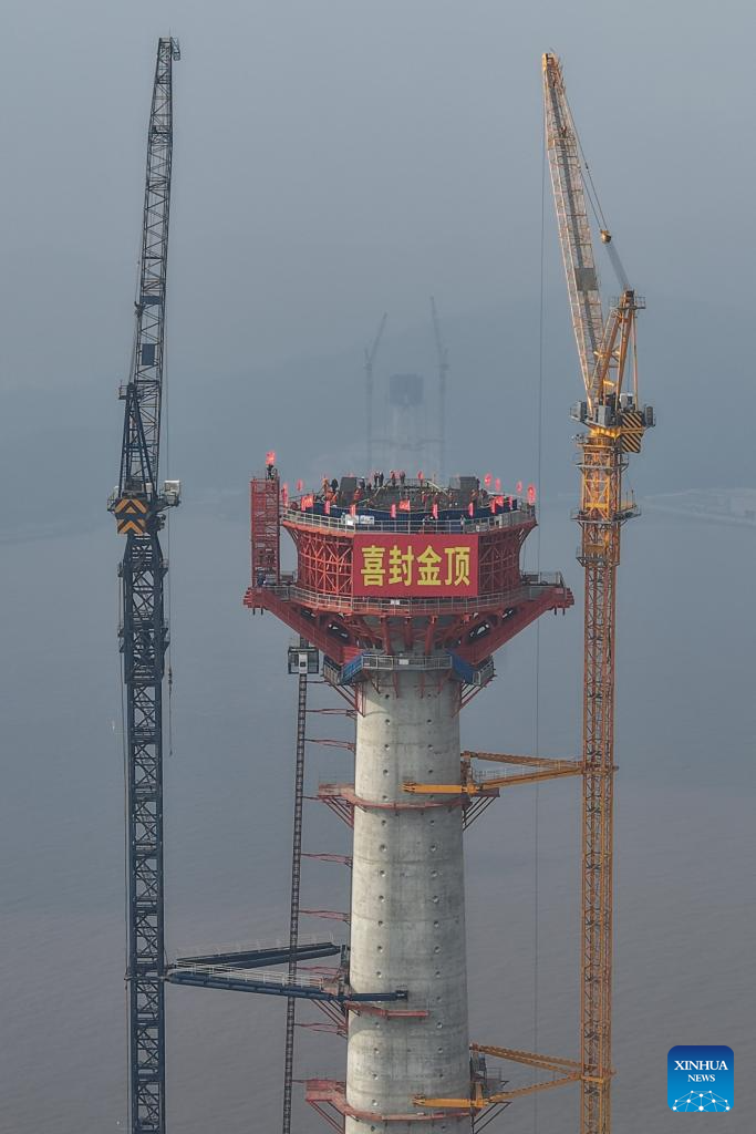 Concluídas em Zhoushan as obras da torre de ponte mais alta construída no mar