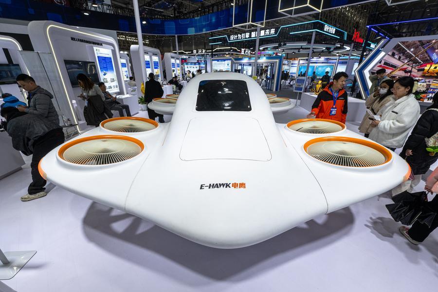 (Multimídia) Setor de equipamentos de baixa altitude da China cresce rapidamente entre 2021 e 2025