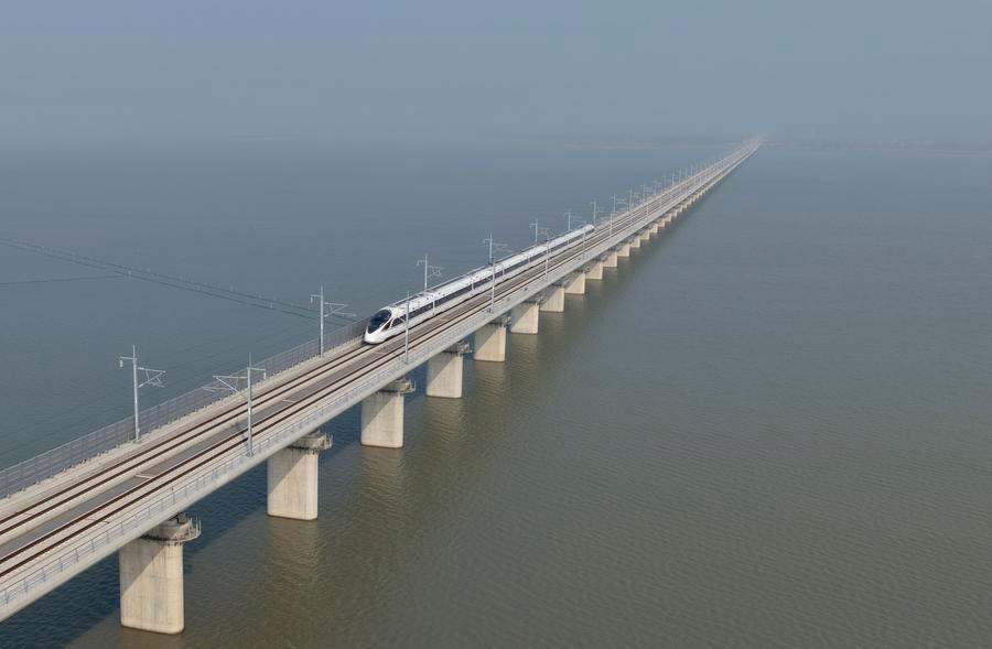 (Multimídia) Quilometragem ferroviária da China ultrapassa 165 mil quilômetros