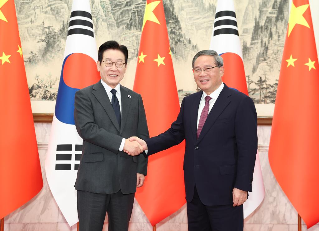 Premiê chinês reúne-se com presidente sul-coreano