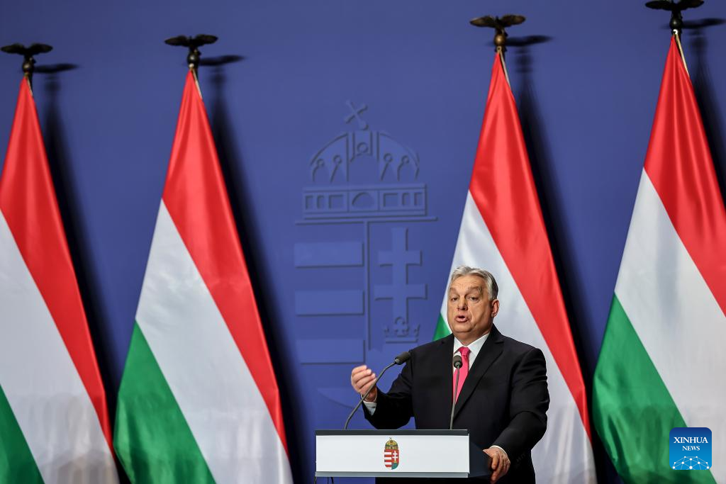 Hungria continuará seguindo o "caminho húngaro", diz Orbán