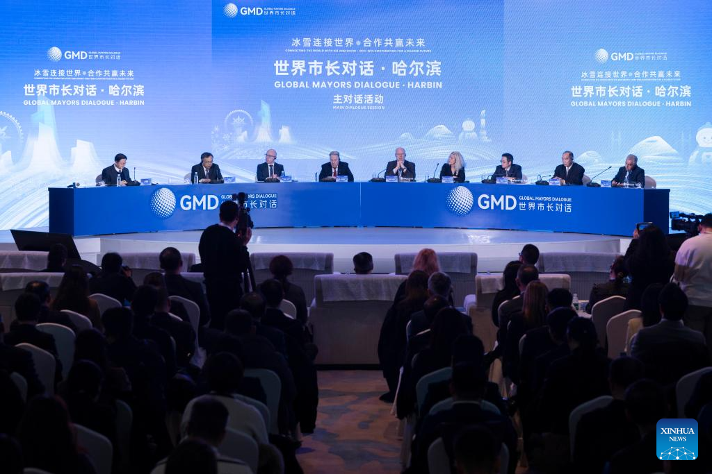 Fotos: sessão principal do "Diálogo Global de Prefeitos em Harbin"