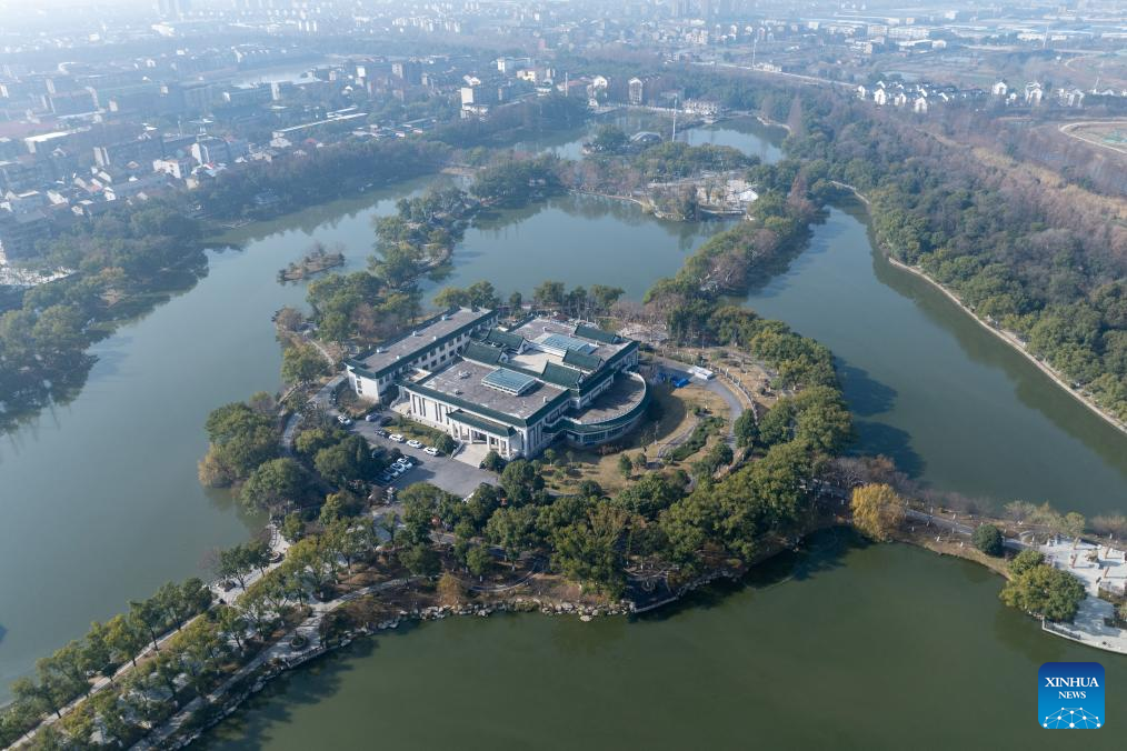 Centro de proteção na cidade chinesa de Jingzhou garante conservação integral de relíquias culturais orgânicas