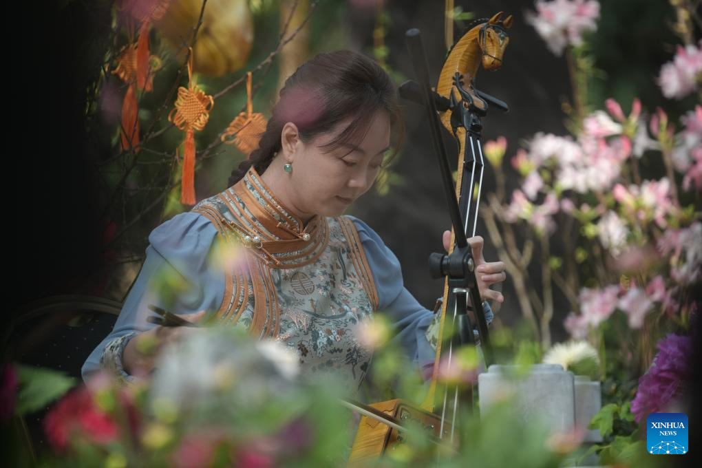 Cingapura realiza exposição floral em celebração ao próximo Ano Chinês do Cavalo