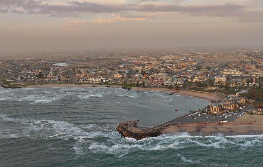 Entrevista: Intercâmbios interpessoais são essenciais para fortalecer parceria China-África, diz especialista namibiano