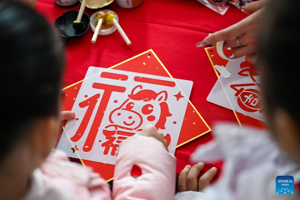 Feira de templo especial para crianças é inaugurada em Tianjin, no norte da China